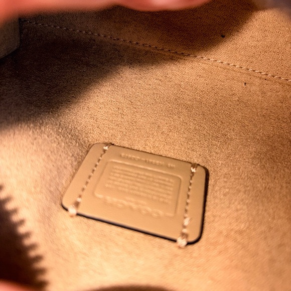 Coach 🌲 Andrea Mini Carryall in Monogram Black and Cream Leather - Picture 12 of 13